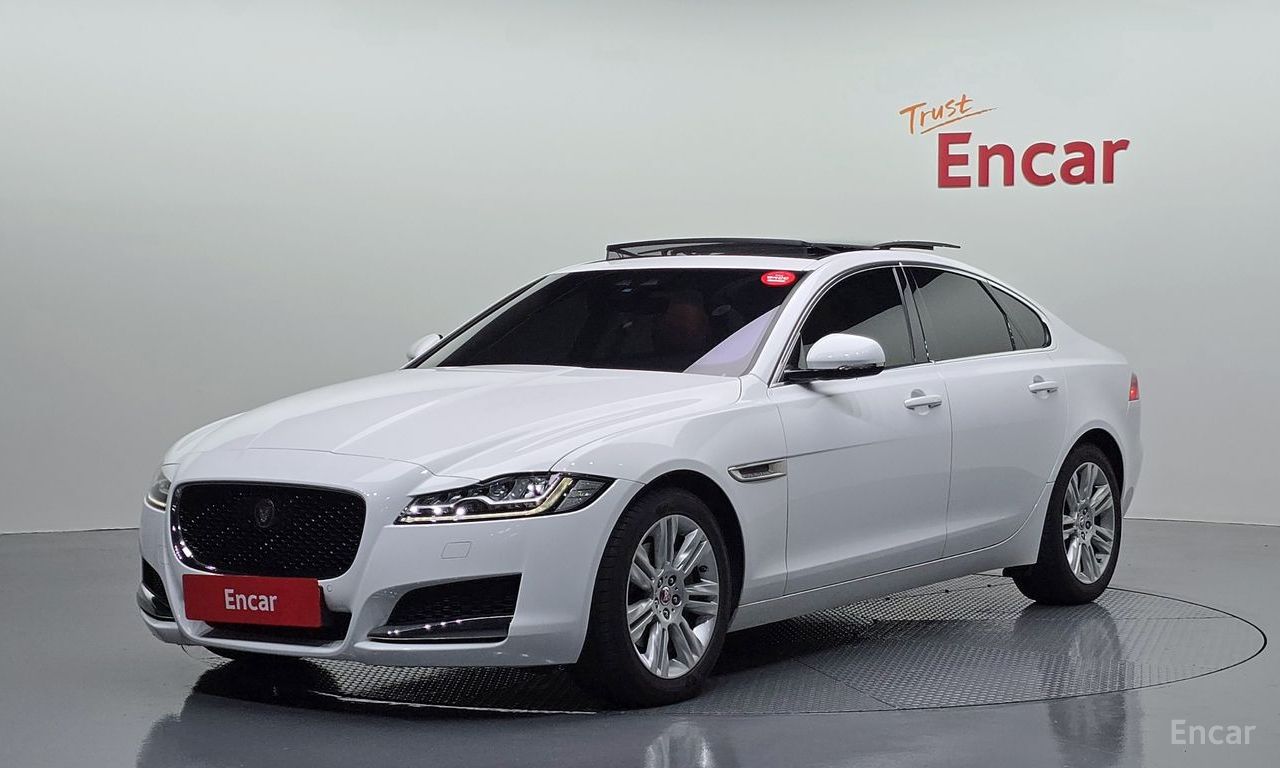 Jaguar XF
