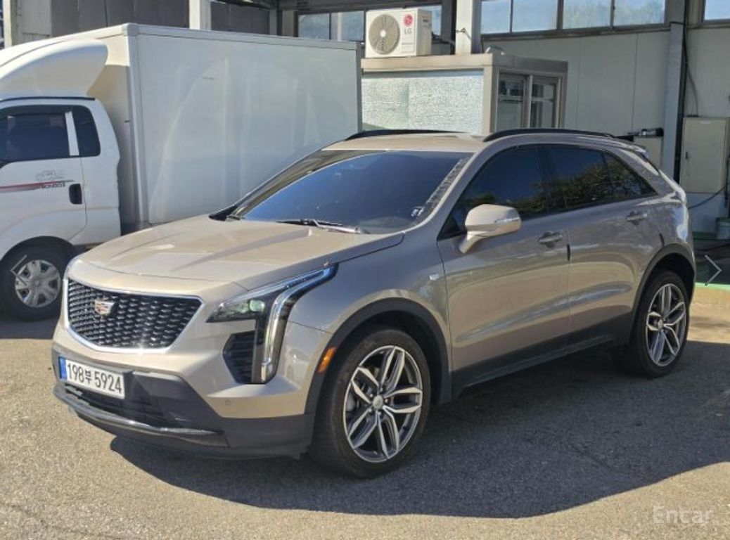 Cadillac XT4