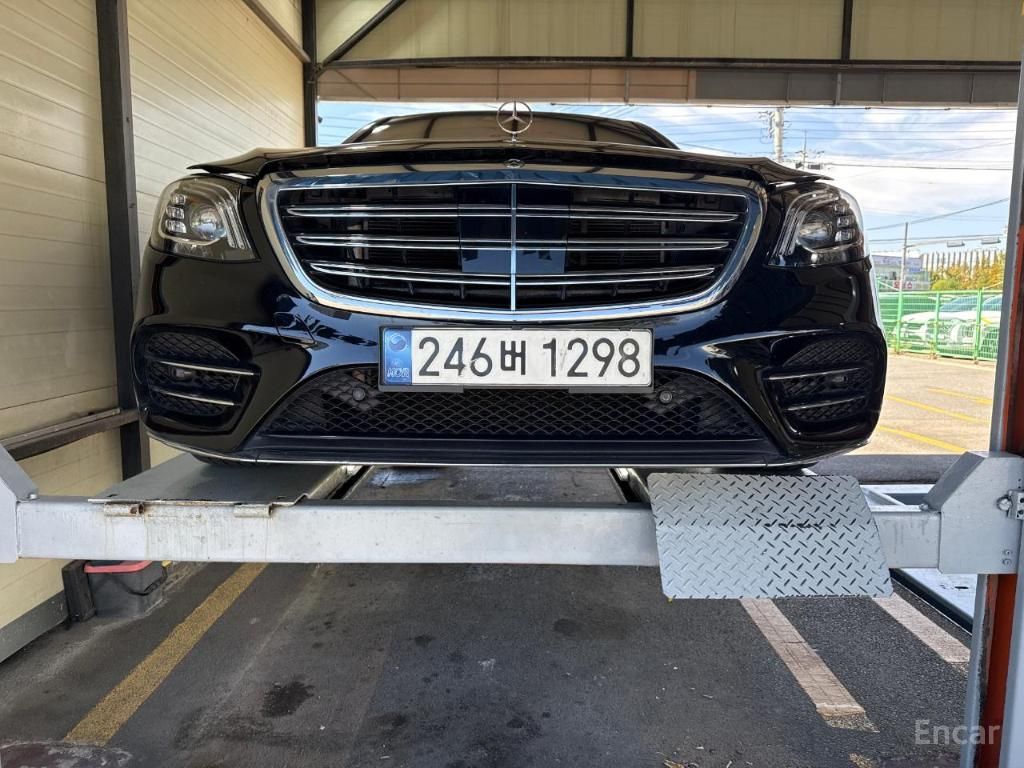 Mercedes-Benz S-Class W222