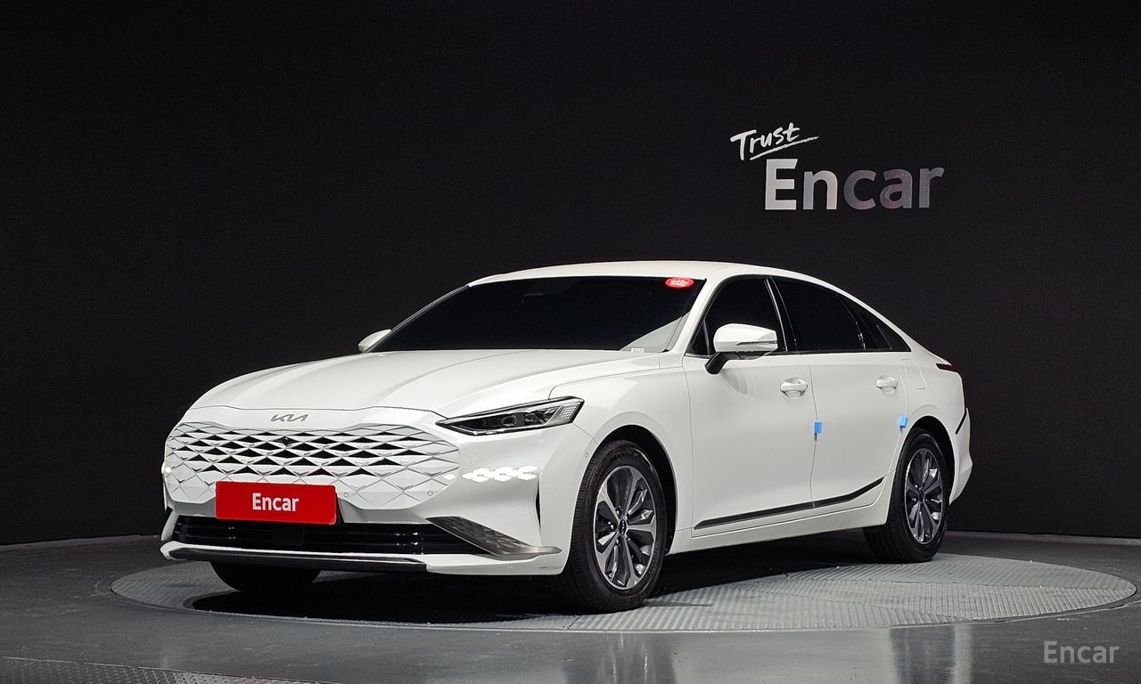 Kia K8 hybrid