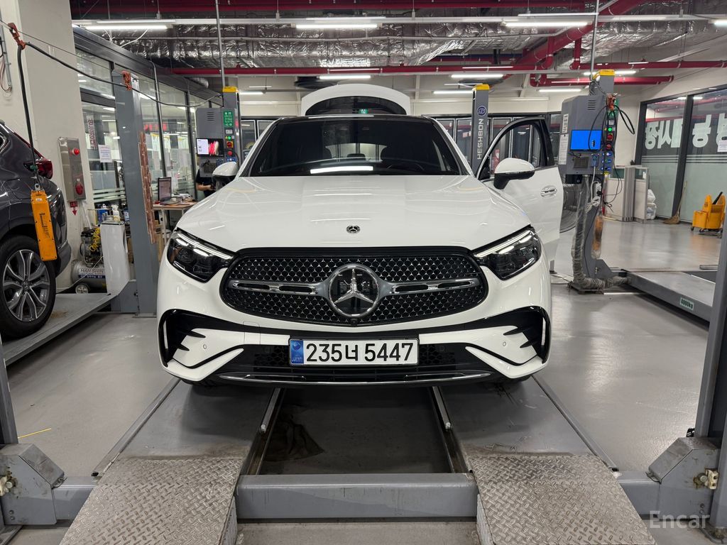 Mercedes-Benz GLC-Class X254