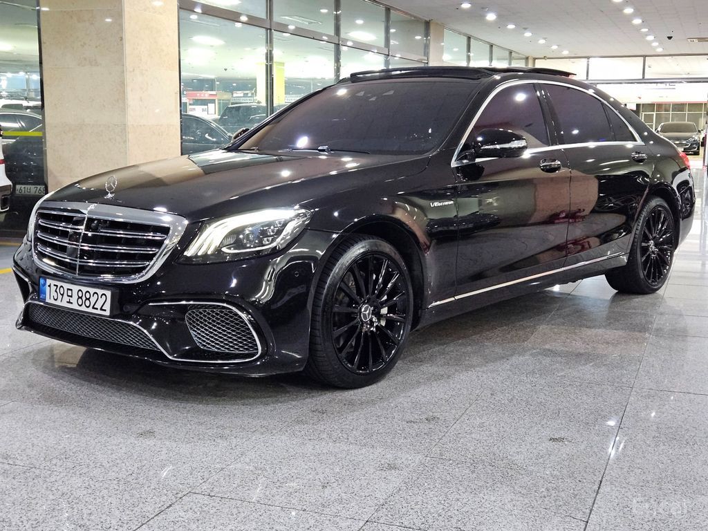 Mercedes-Benz S-Class W222