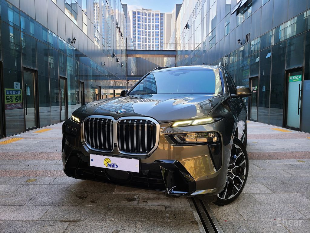 BMW X7