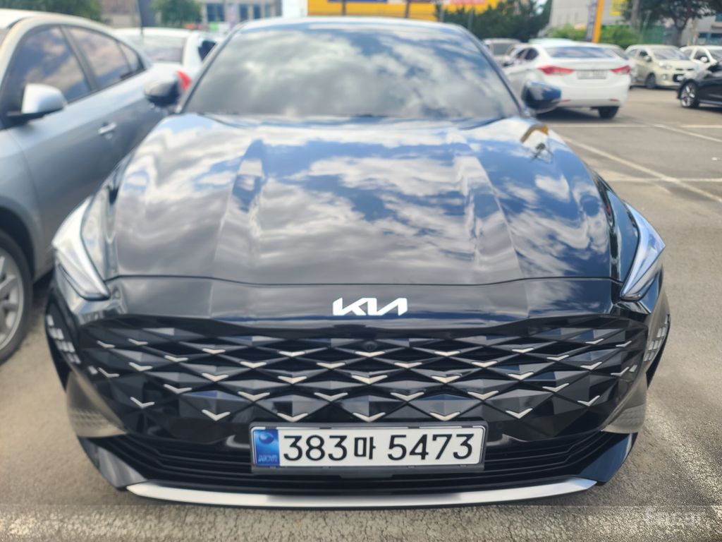Kia K8