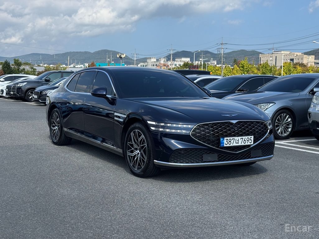 Genesis G90