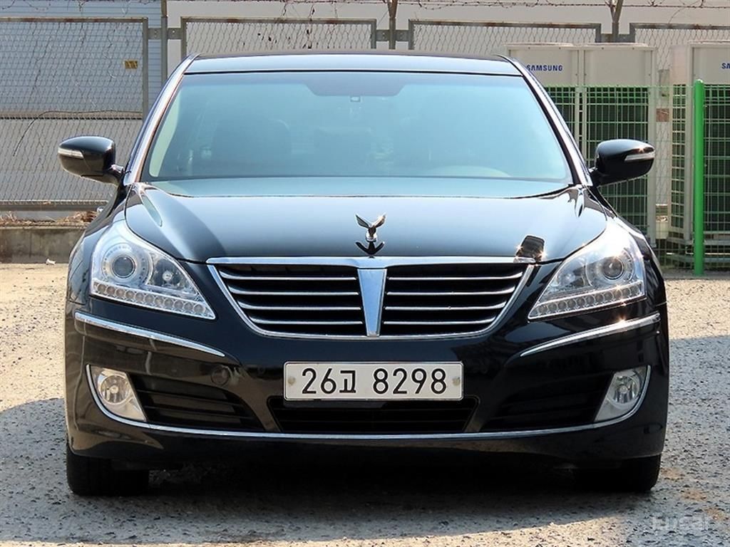 Hyundai Equus
