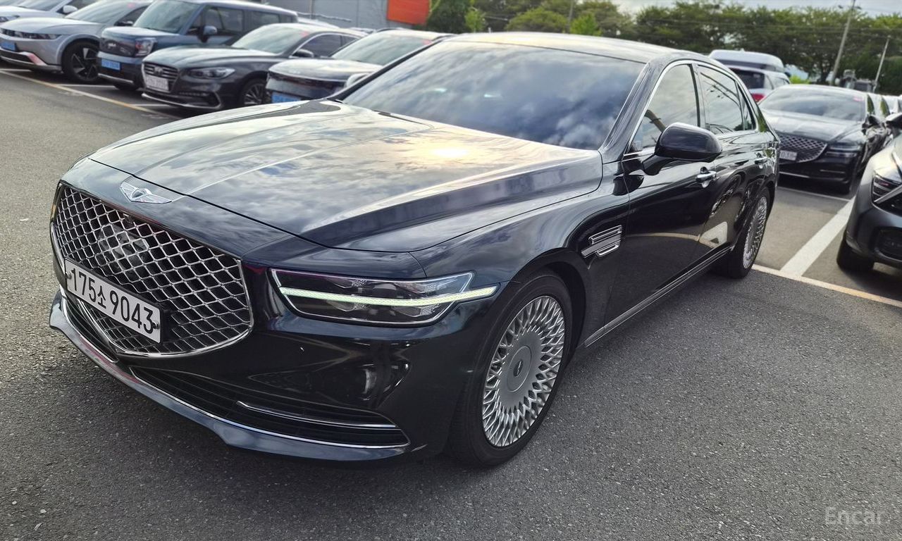 Genesis G90