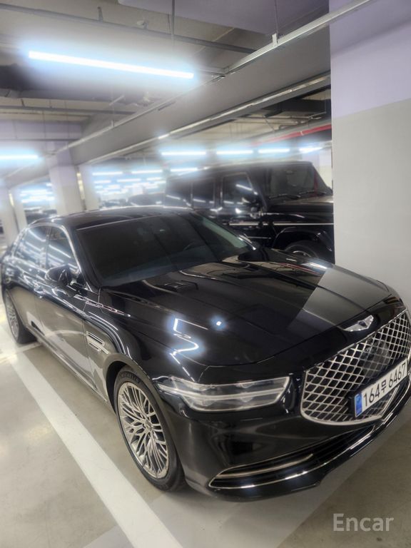 Genesis G90