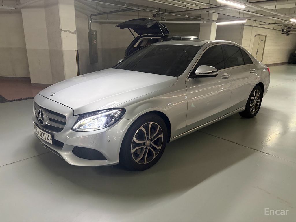 Mercedes-Benz C-Class