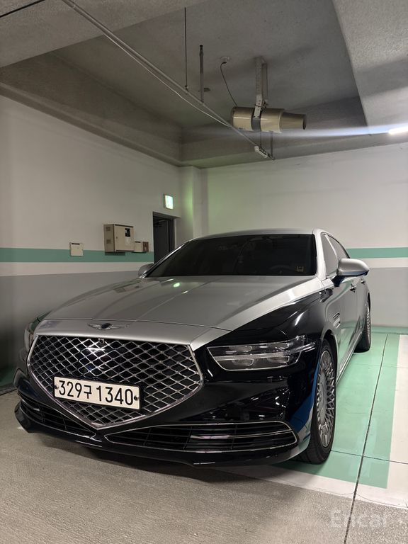 Genesis G90