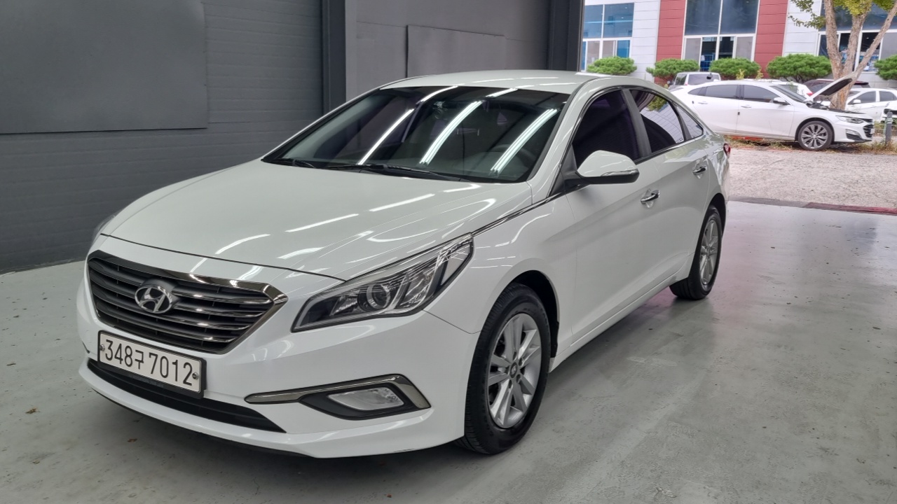 Hyundai LF Sonata