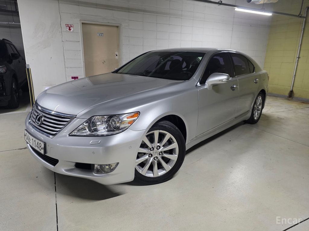 Lexus LS460L