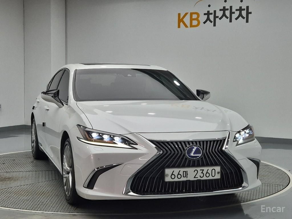 Lexus ES300h