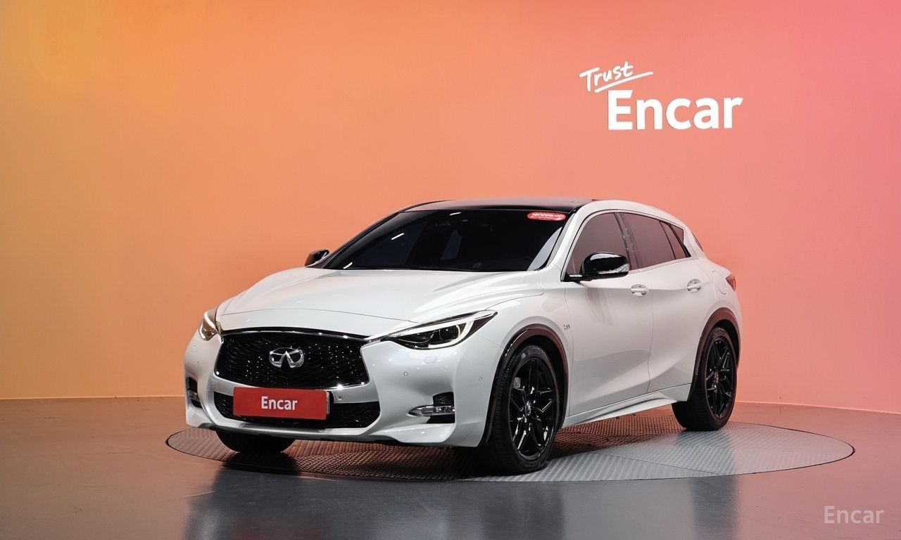 Infiniti Q30
