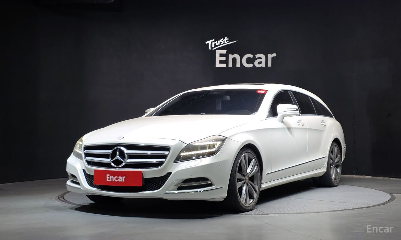 Mercedes-Benz CLS-Class W218