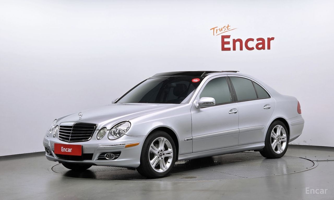 Mercedes-Benz E-Class W211