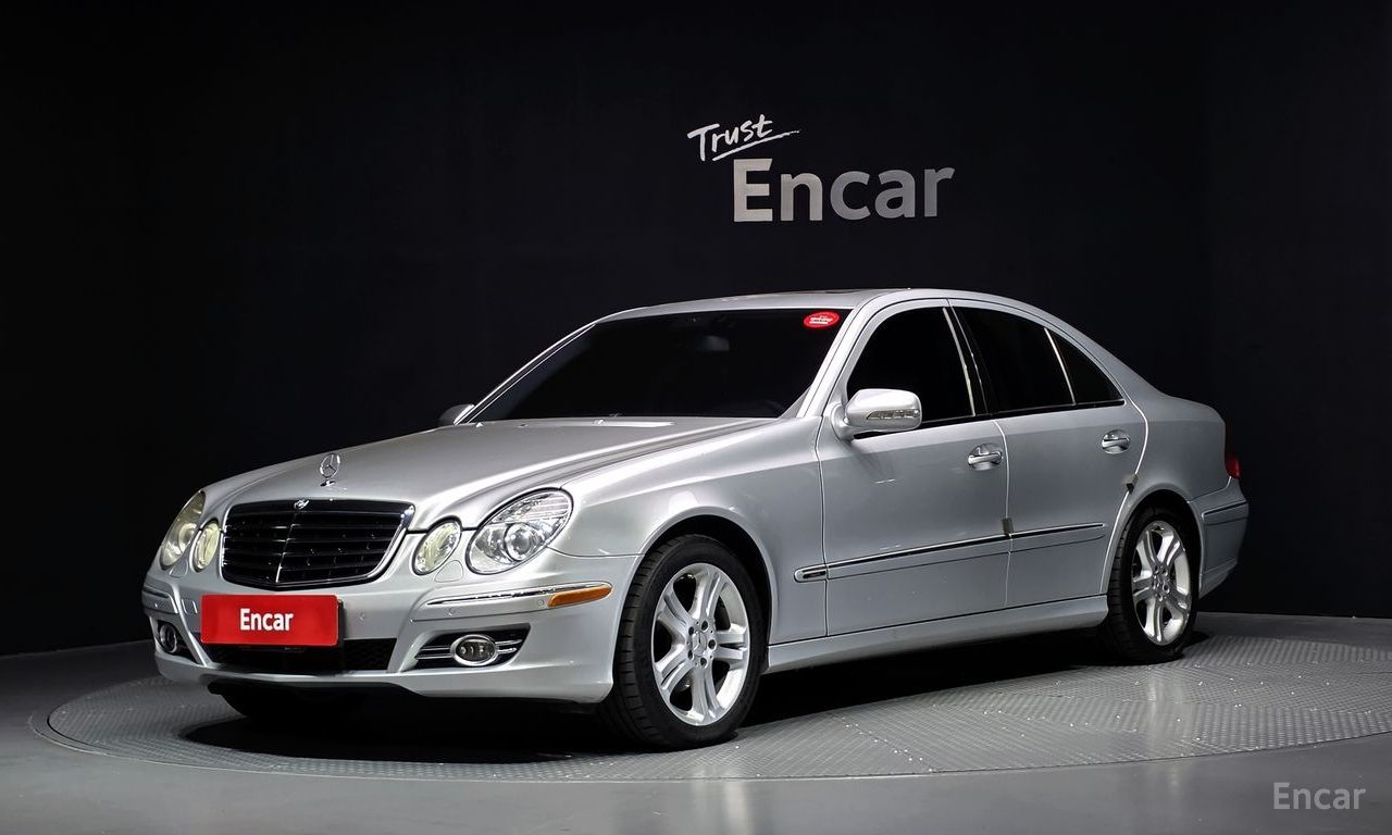 Mercedes-Benz E-Class W211