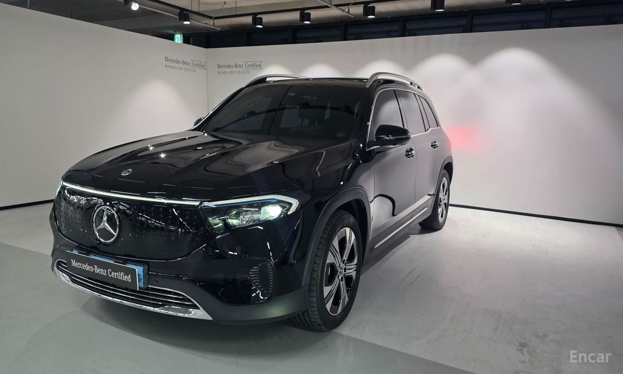 Mercedes-Benz EQB X243