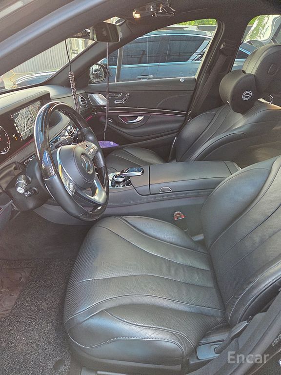 Mercedes-Benz S-Class W222