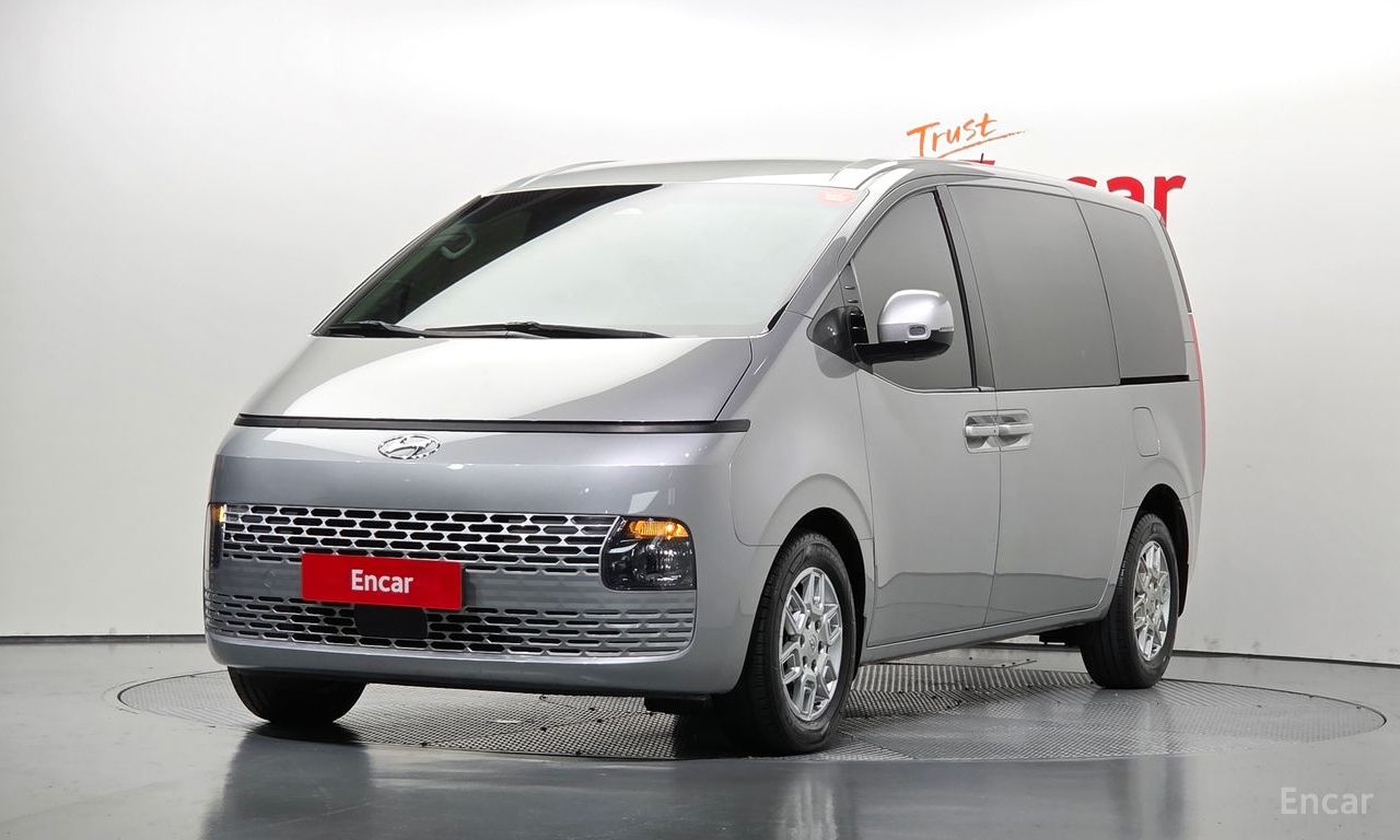 Hyundai Staria