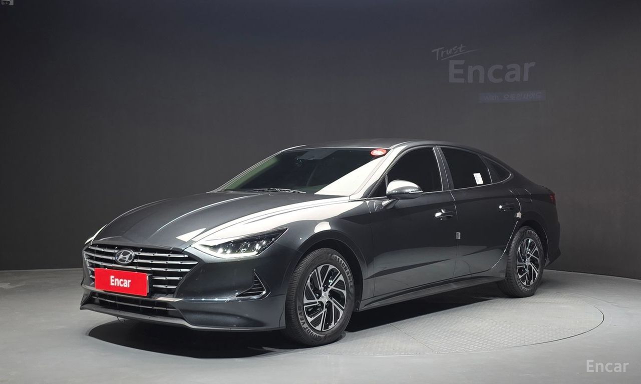 Hyundai Sonata hybrid
