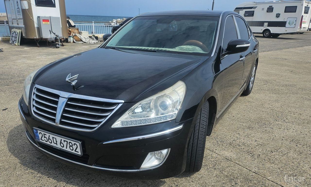 Hyundai Equus