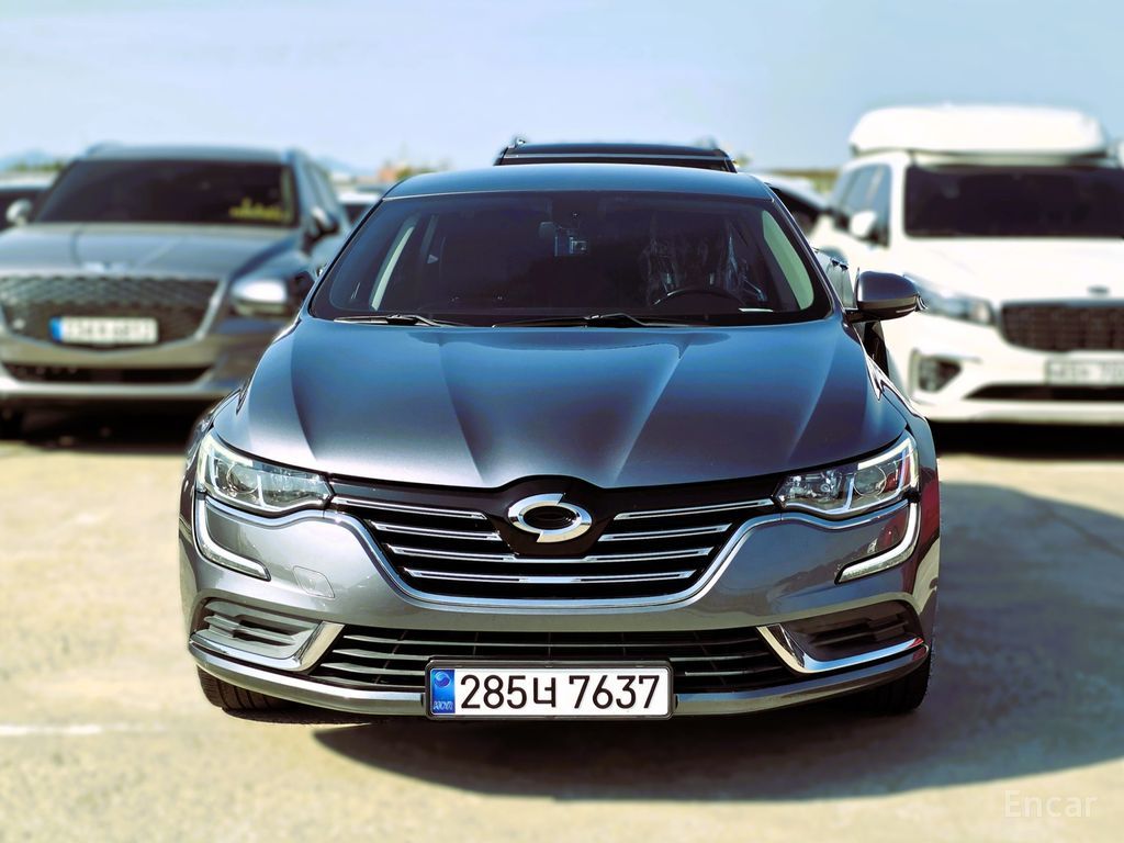 Renault SM6