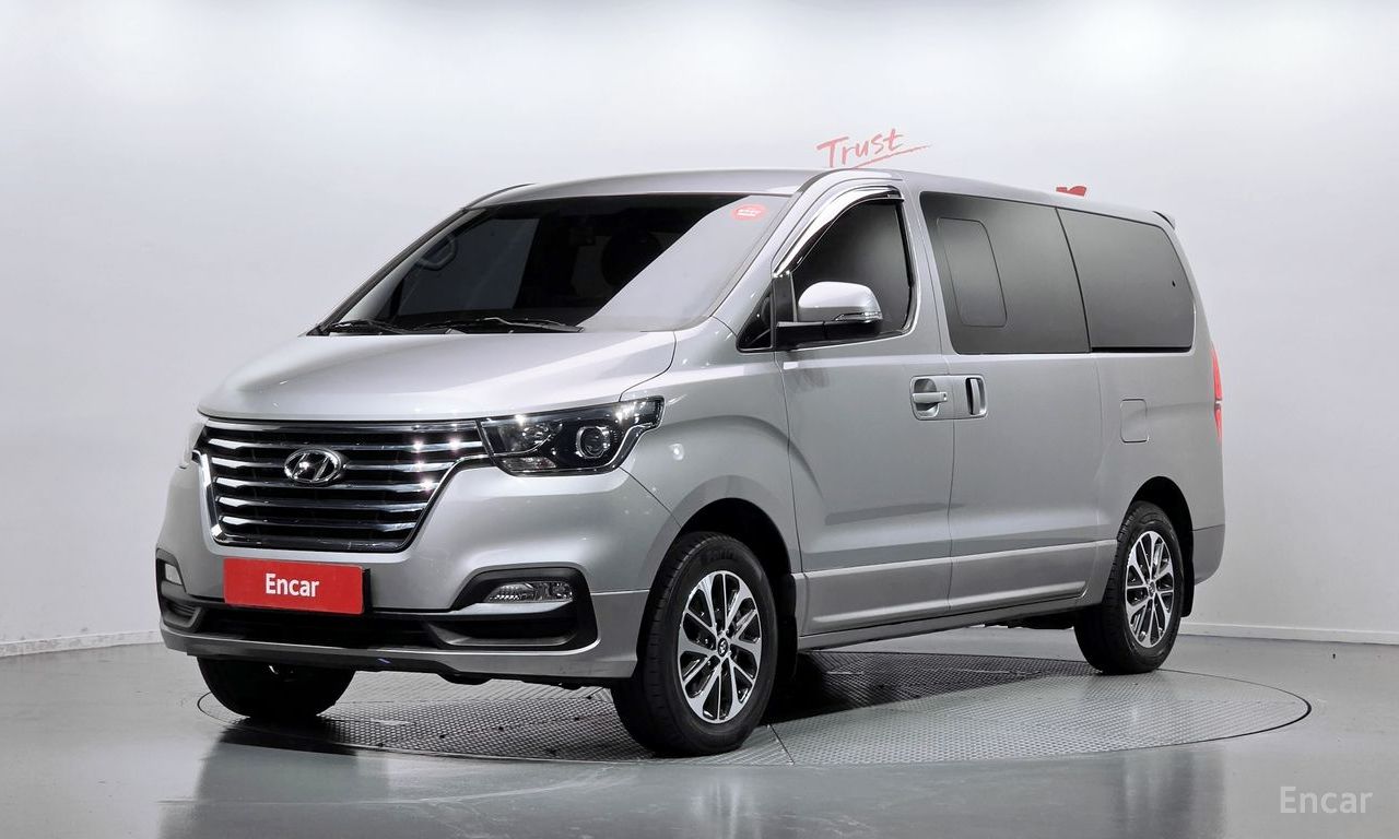 Hyundai Starex