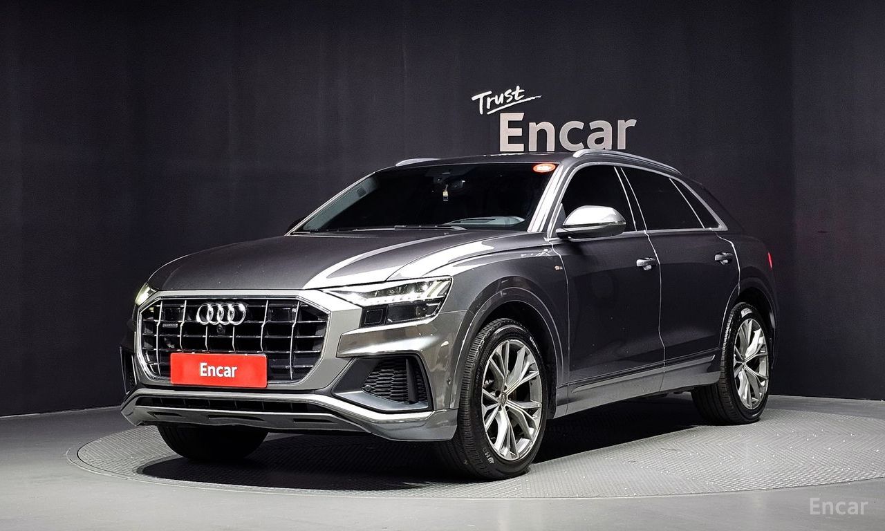 Audi Q8