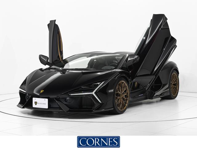 Lamborghini Revuelto