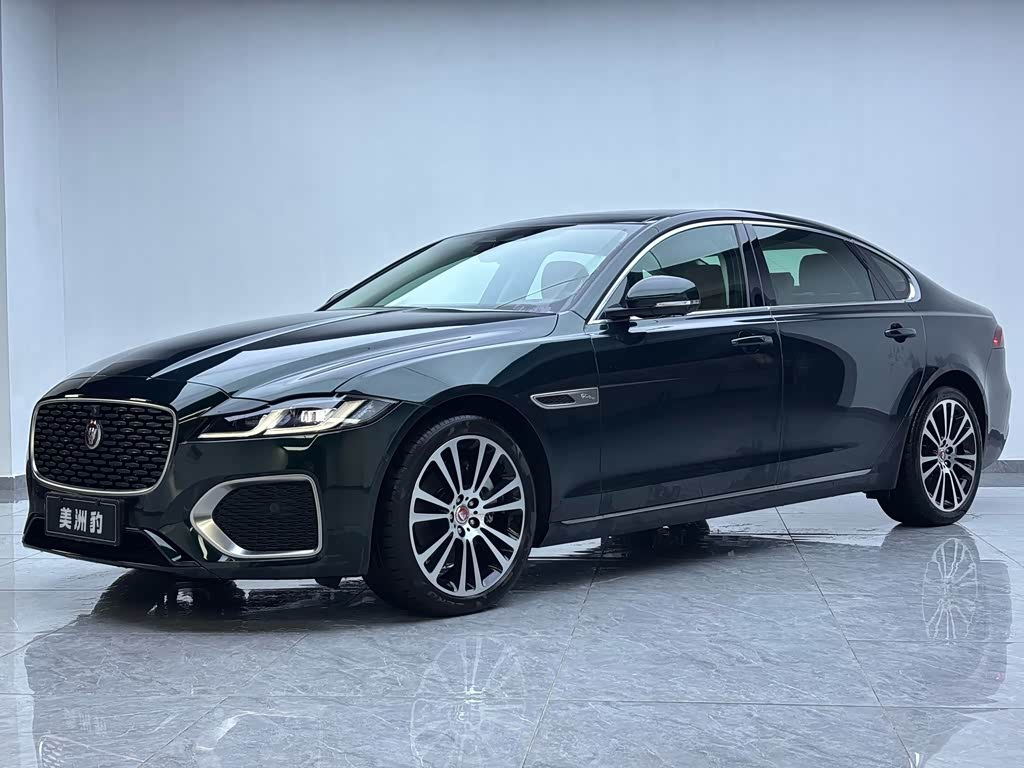 Jaguar XFL