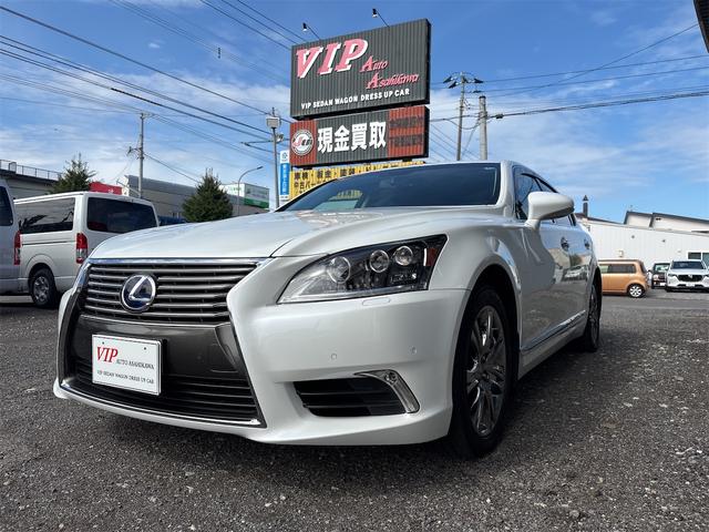 Lexus LS