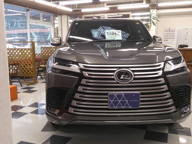 Lexus LX