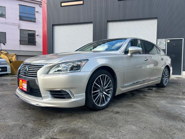 Lexus LS
