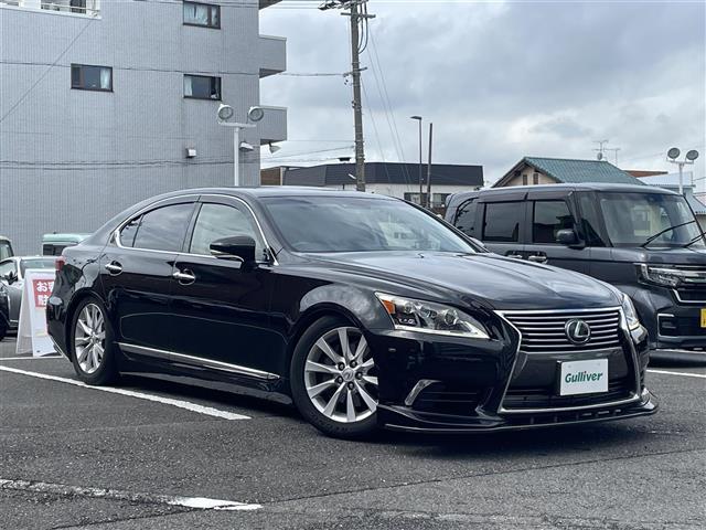 Lexus LS