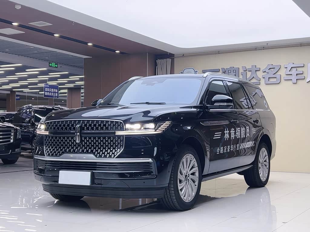 Lincoln Navigator