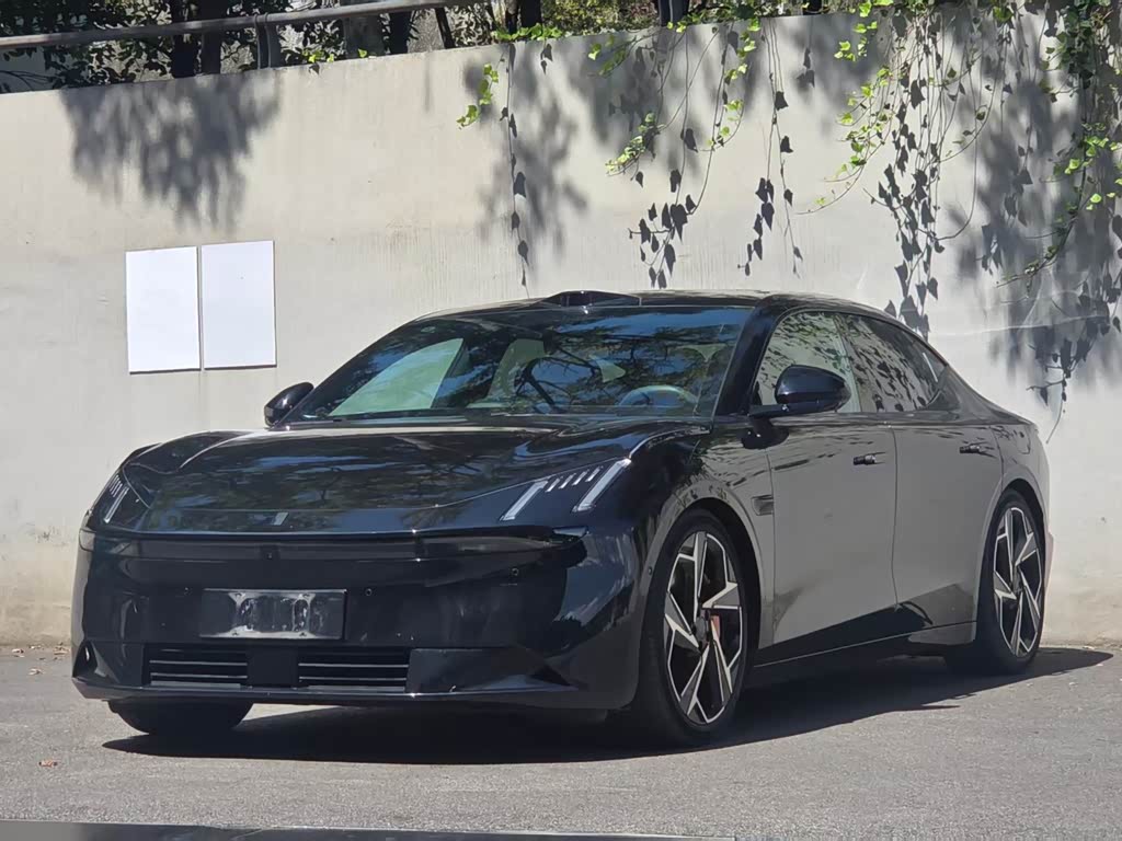 Lynk & Co Z10