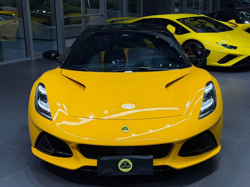 Lotus Emira