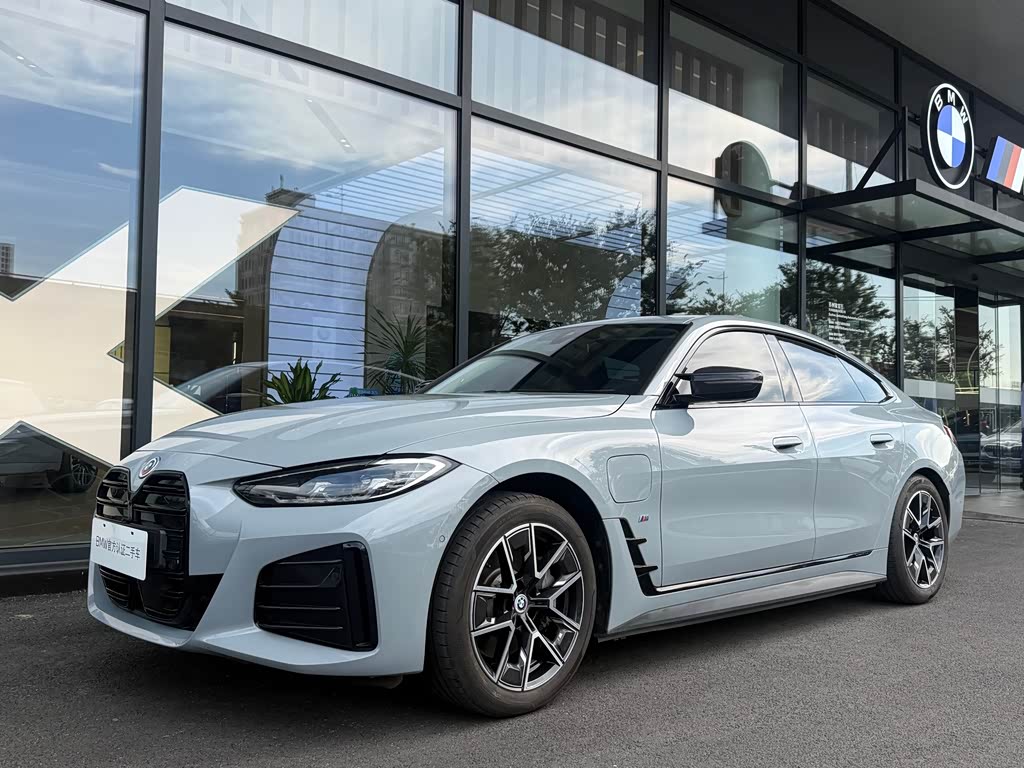 BMW i4