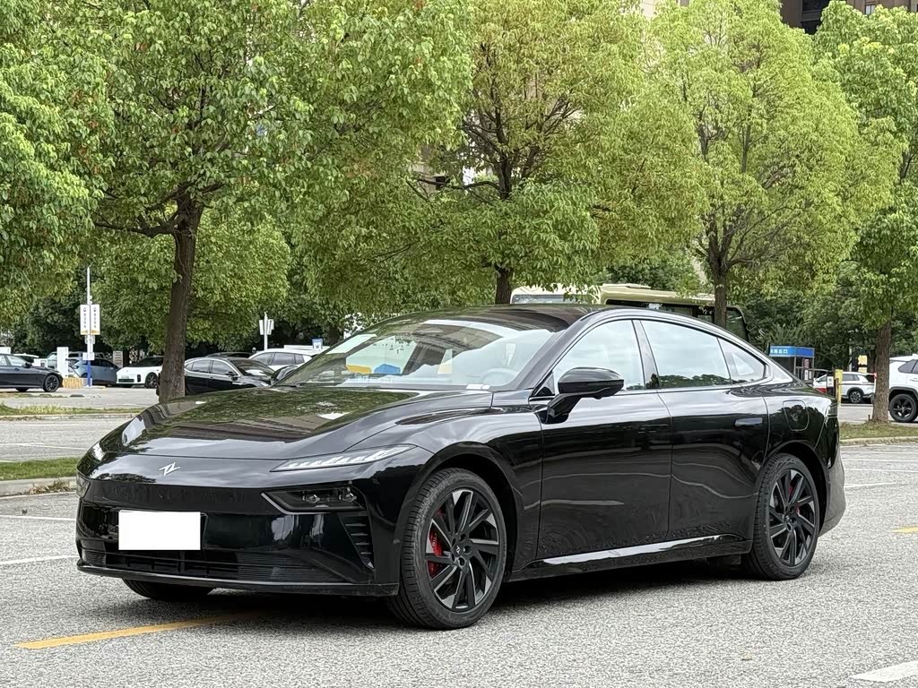Dongfeng eπ007