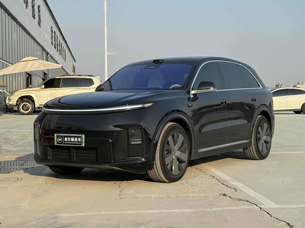 Li Auto L8