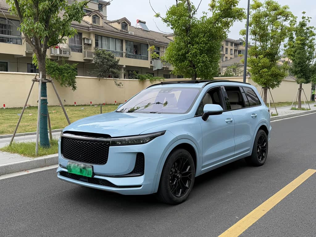 Li Auto ONE