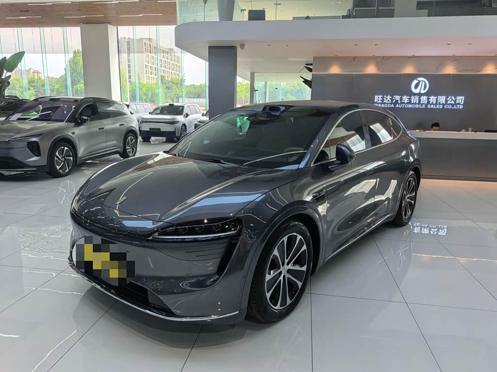 Luxeed R7