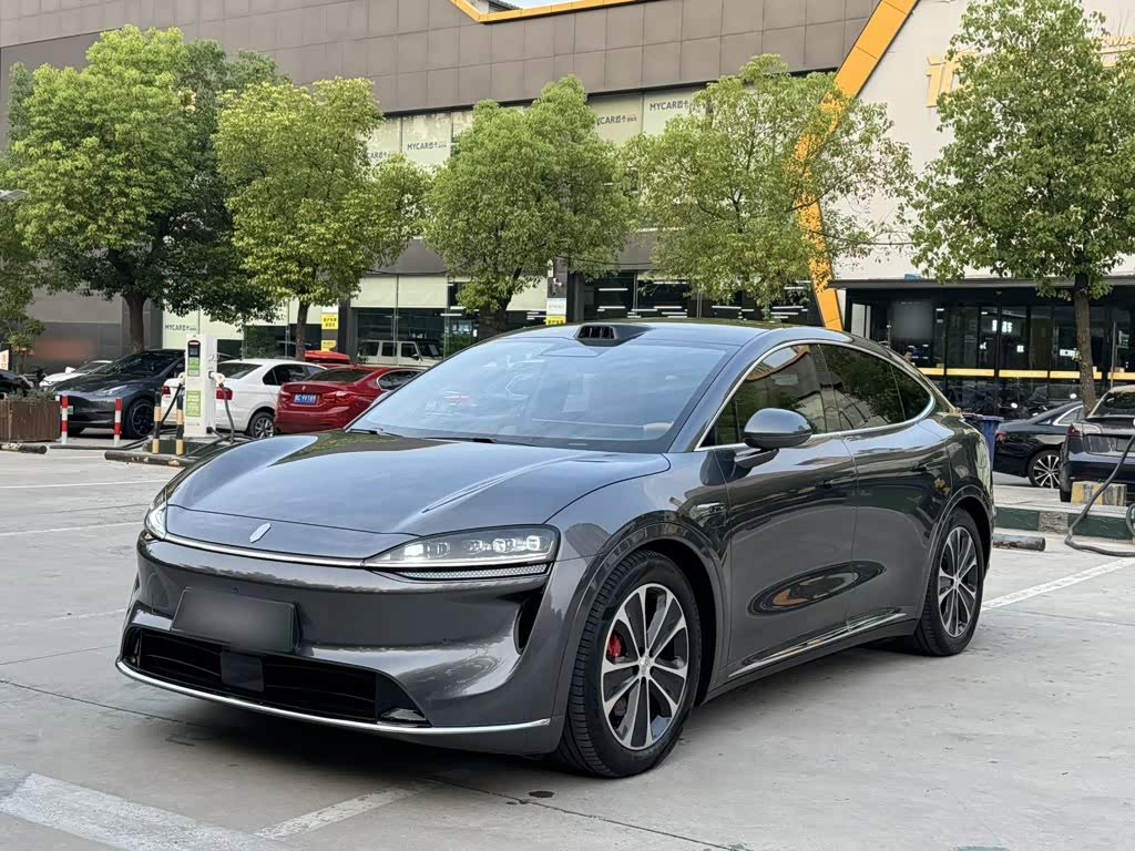 Luxeed R7