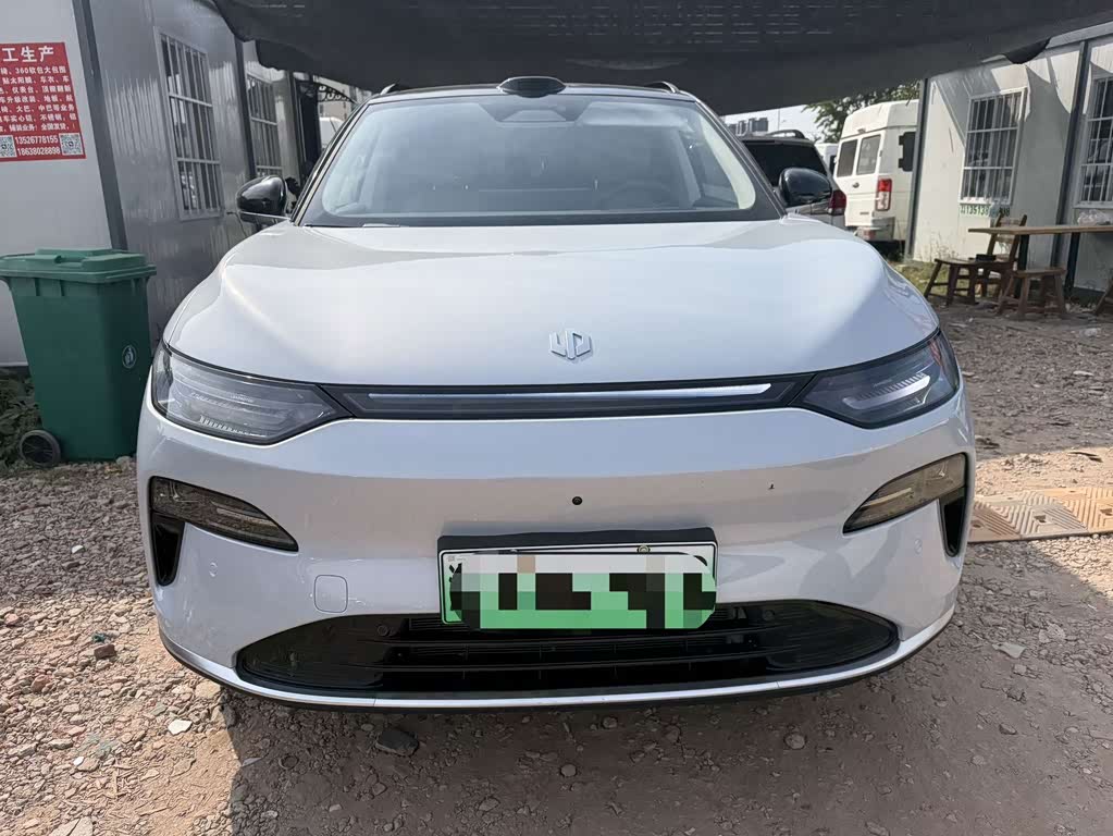 Leapmotor C11