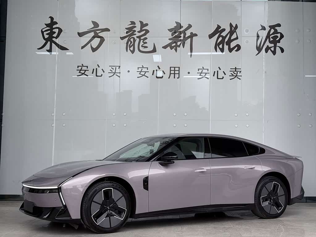 Xpeng P7