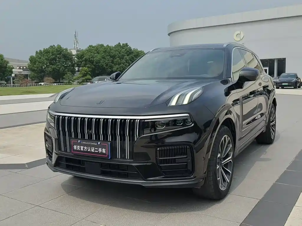 Lynk & Co 09