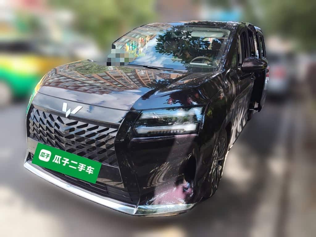 Wuling 730