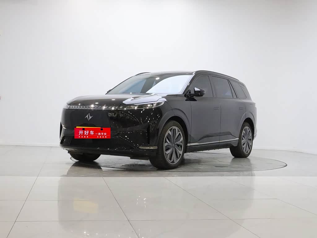 Dongfeng eπ008