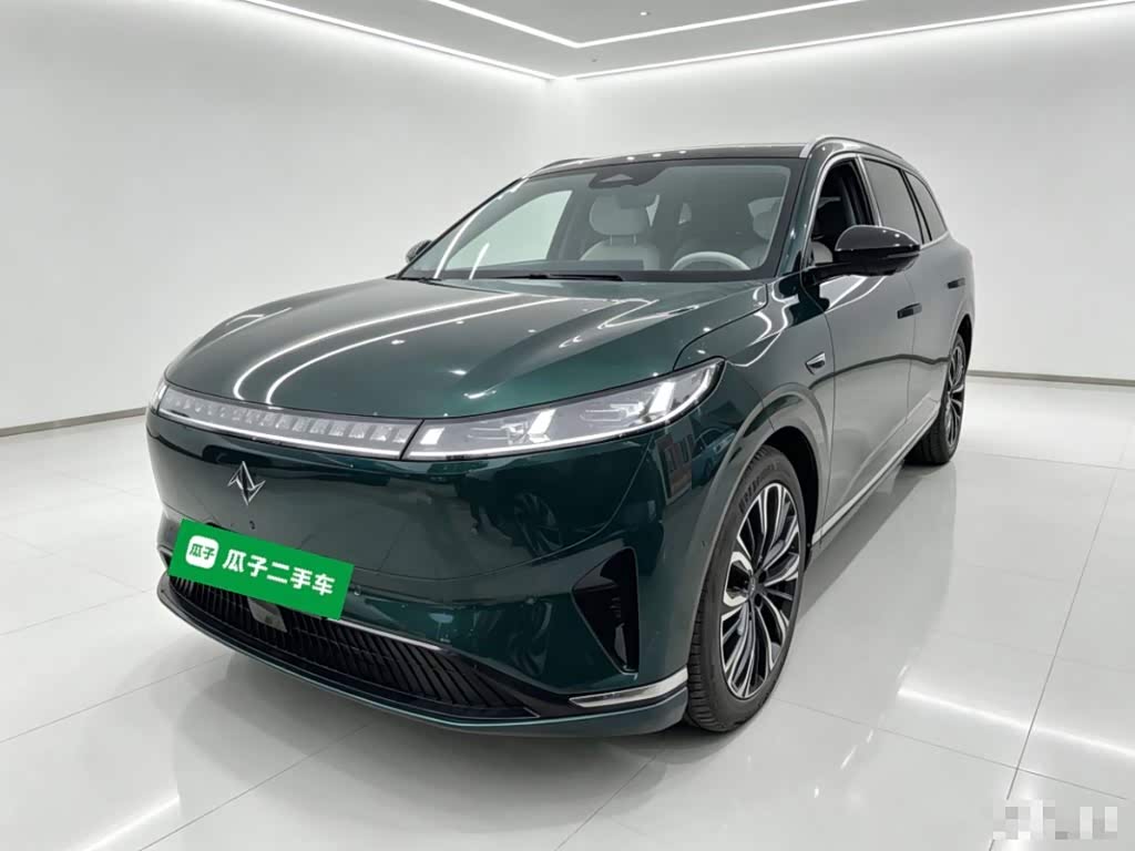 Dongfeng eπ008
